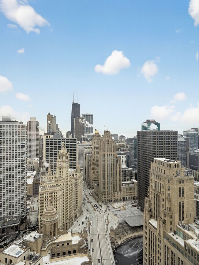 Photo - 88 E Wacker Pl