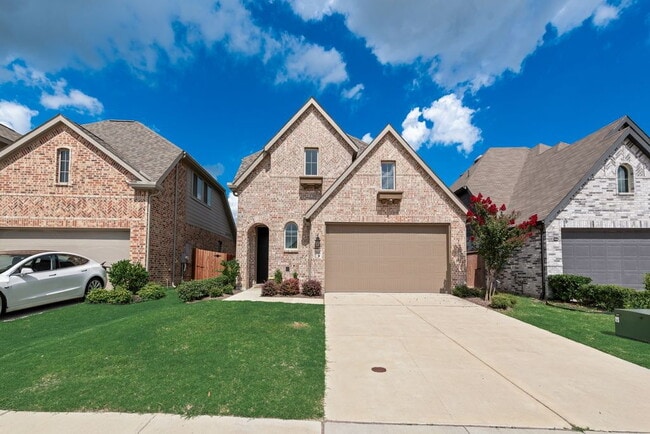 Photo - Beautiful 5 bedroom 3 full bath home in the heart of Heartland!