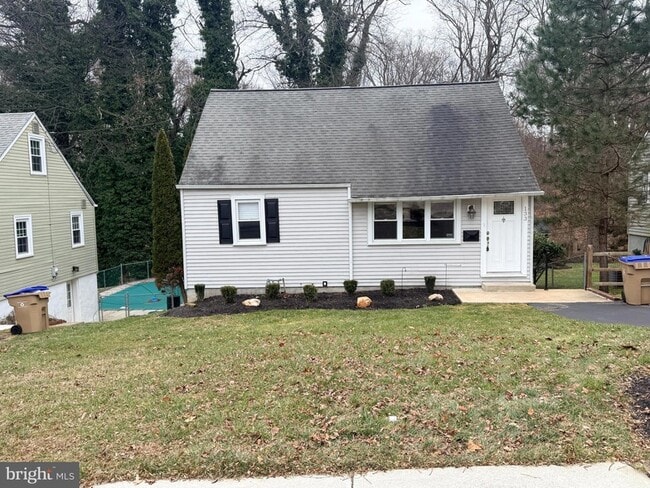 Photo - 133 N Line Rd