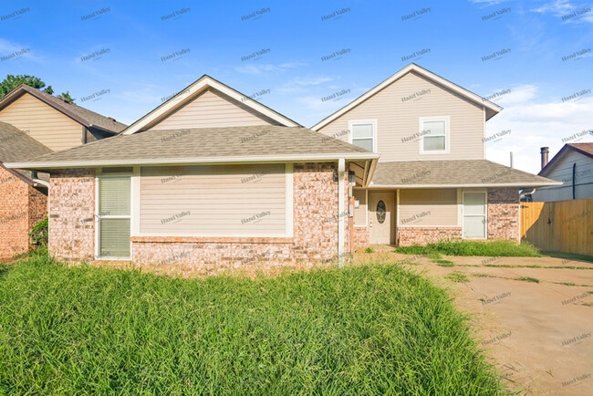 Building Photo - 813 Lapwing Rd