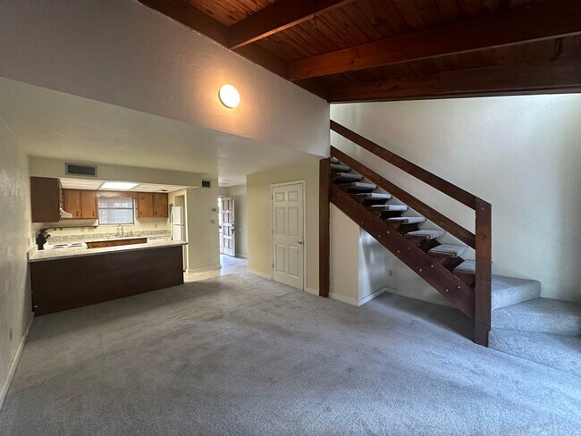 Photo - 312 Wood Grove Ct