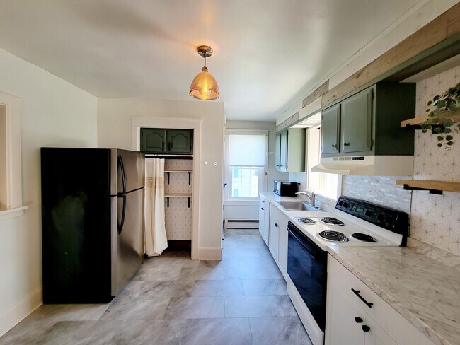 Updated Kitchen - 29 Queen Rd Unit B