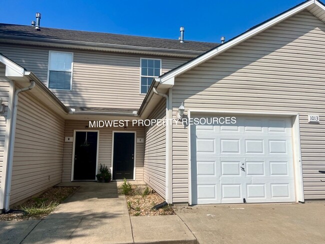 2 Bd Unit w Garage for Lease in Pleasant Hill - 2 Bd Townhome Unit w Garage for Lease in Pleasant Hill