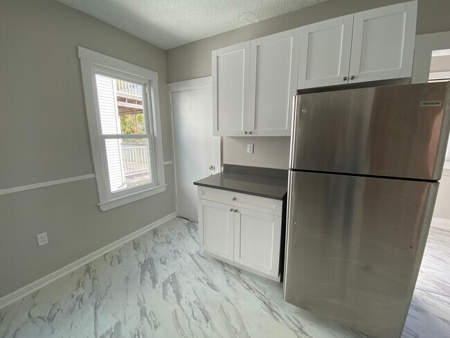 Photo - 48 Mora St Unidad #2