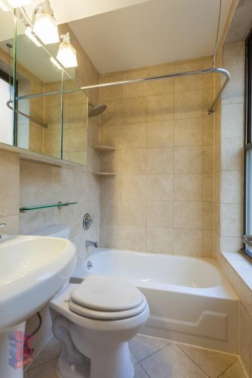 Photo - 345 E 5th St Unit C