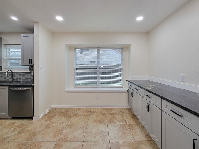 Photo - 10010 Sagecanyon Dr