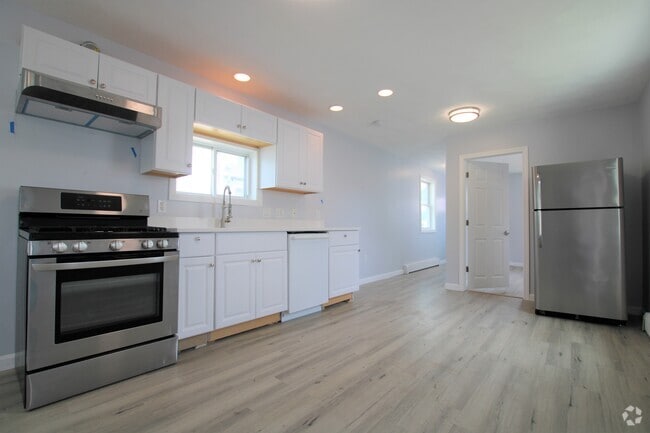 Building Photo - 52 Shawmut St Rental