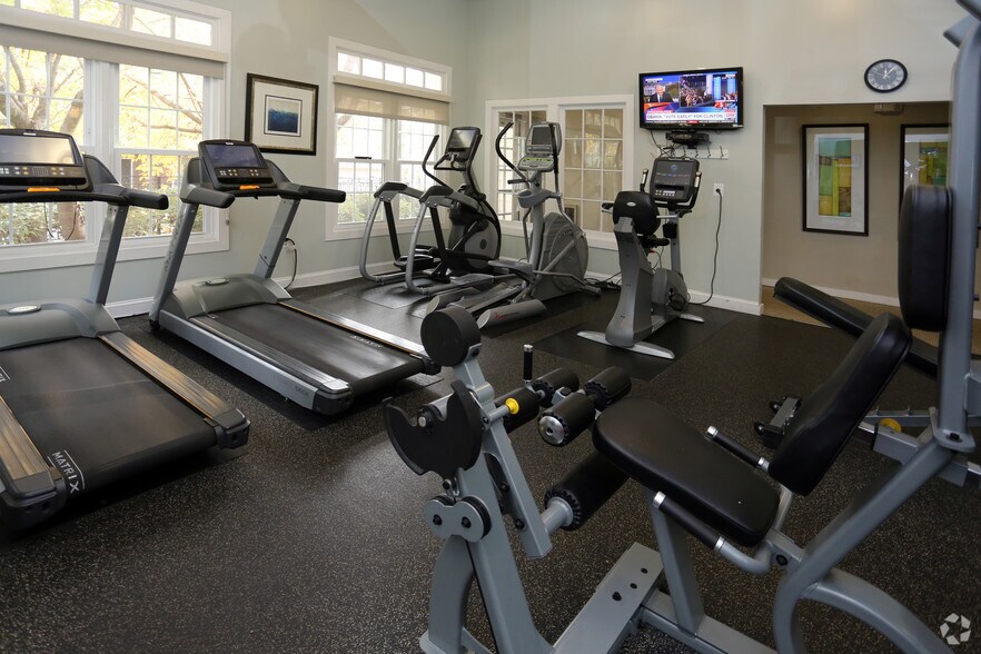 Beacon Place at the Kentlands Apartments For Rent in Gaithersburg, MD