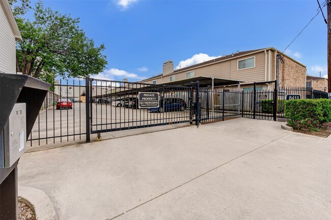 Photo - 6406 Ferris Dr Unidad 21