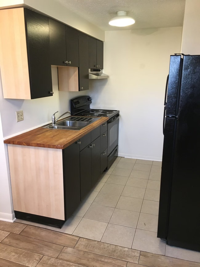 Photo - 6065 Donna-Jay Dr