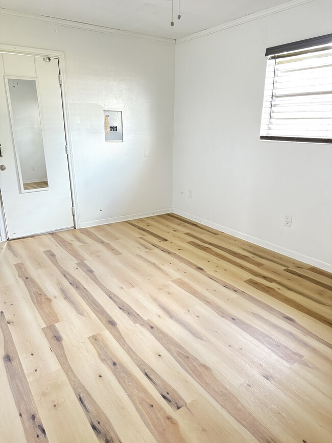Photo - 11414 Sralla Rd
