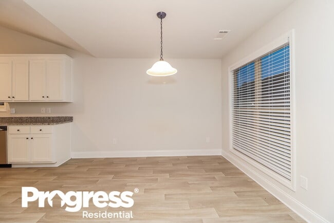 Photo - 16 Heartland Cir