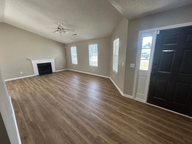 Photo - 25 Oak Lake Ct