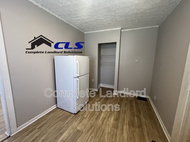 Photo - 700 S 8th St