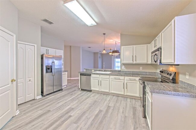 Photo - 5046 Gato Del Sol Cir