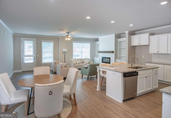 Photo - 5412 Maple Grv Ln