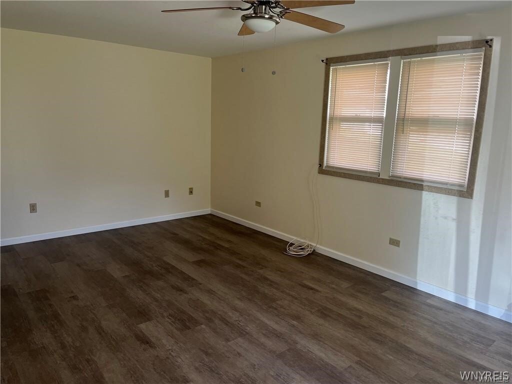 Photo - 533 Martha Ave