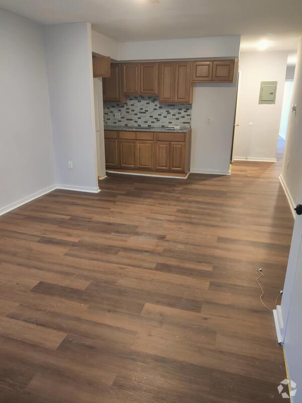Building Photo - 905 N 42nd St Rental
