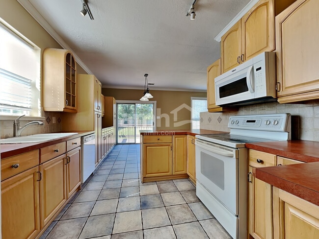 Photo - 4317 Aylesbury Dr