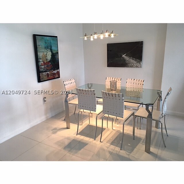 10275 Collins Ave Unit 335