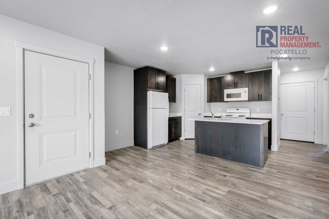 Photo - 1813 W Quinn Rd Unit #D