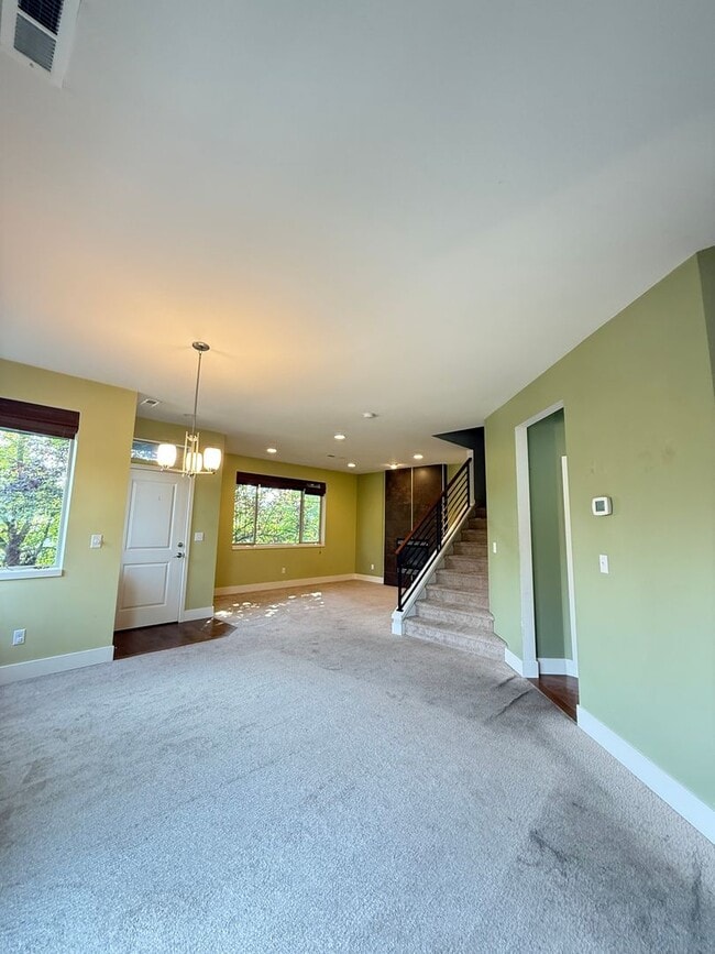 Photo - Stylish & Updated Home – 3BR/2.5BA, AC, Ne...