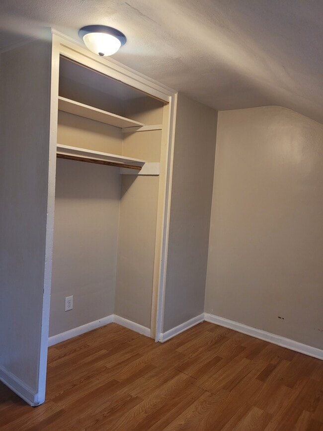 Photo - 315 Julian St Unidad 2