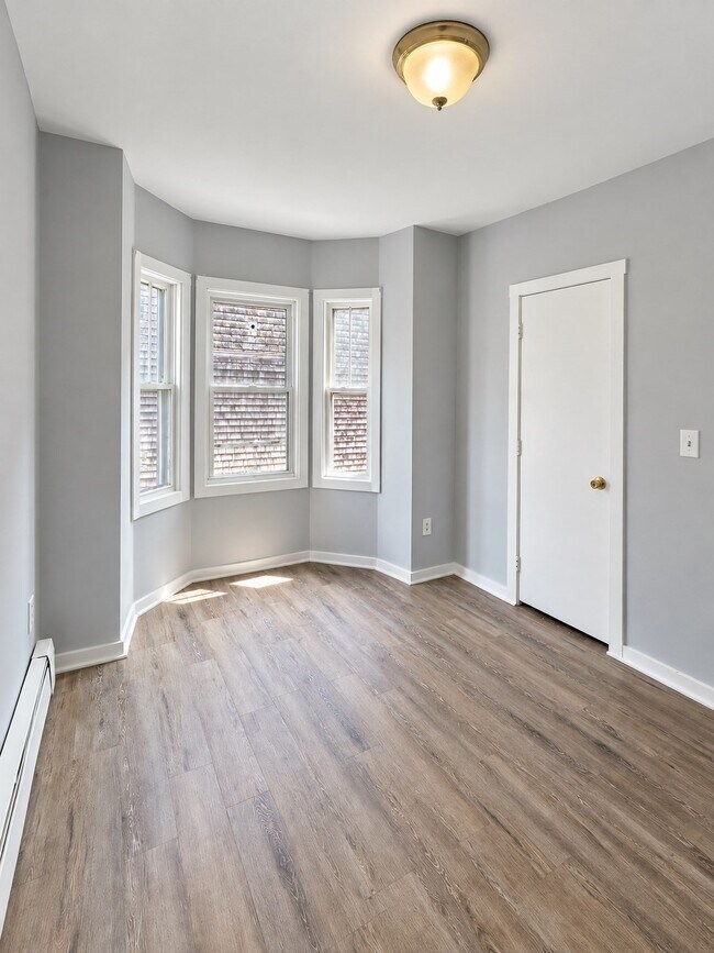 26 Sycamore St Unit 1S