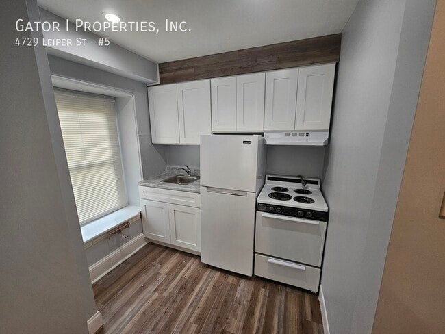 Building Photo - 4729 Leiper St Unit #5 Rental