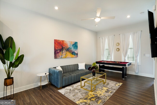 Photo - 154 Chestnut Cir