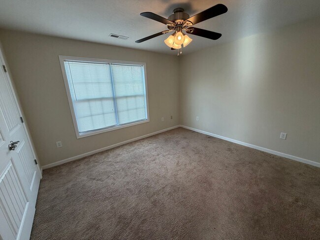 Photo - 22 Skylar Ct