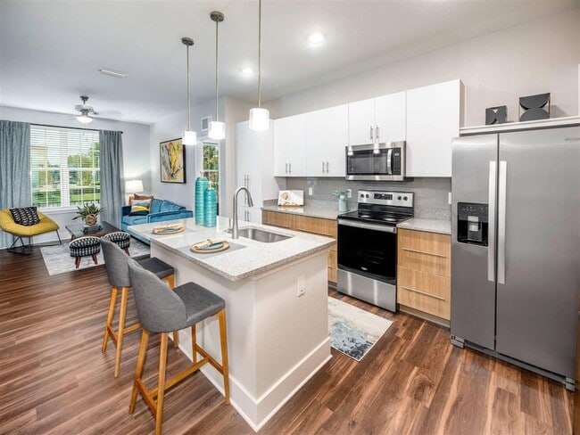 Photo - Alvista West Vue