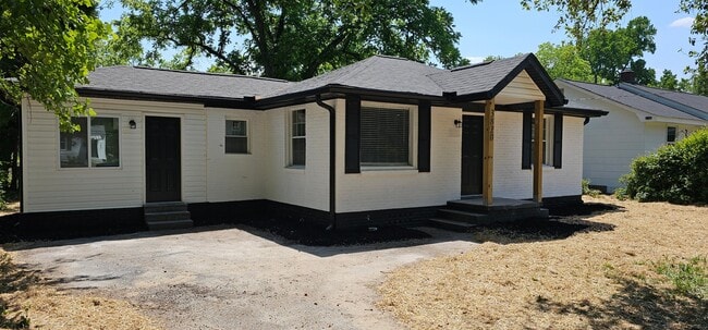 Photo - 3820 Montgomery Ave