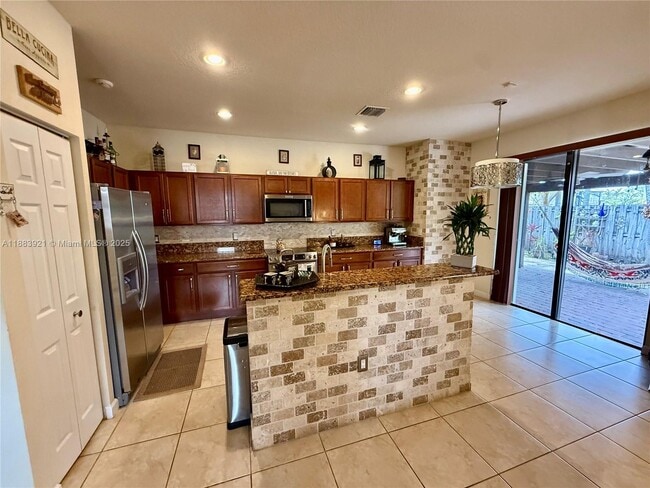 Photo - 11922 SW 154th Path