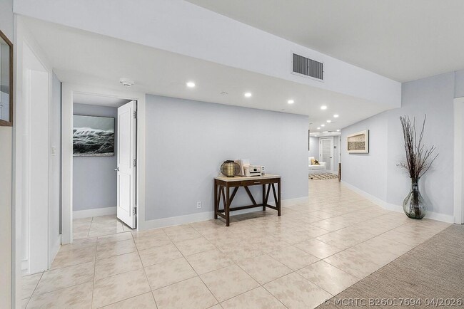Photo - 100 Lakeshore Dr Unit 252