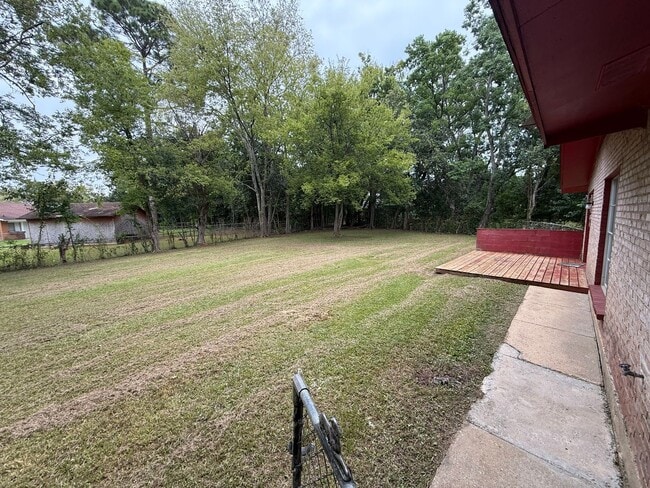 Photo - ** 3 Bed 1.5 Bath Located in South Lawn** ...