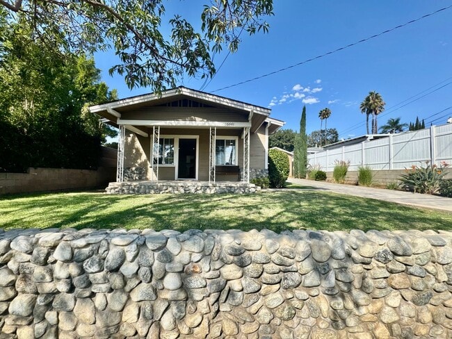 Photo - Newly renovated 3 bedroom, 2 bath single f...