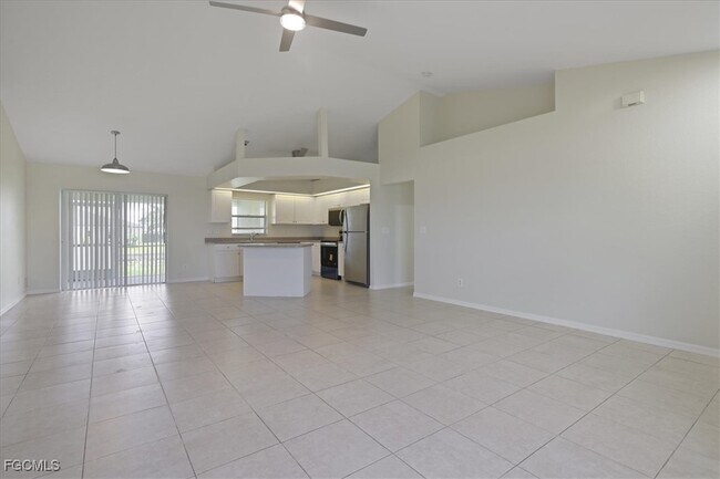 Photo - 1529 SW 15th Pl House