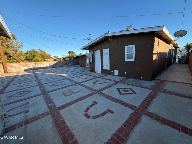 Photo - 1621 E Ave Q6