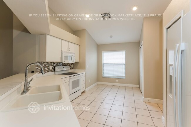 Photo - 513 Somerstone Dr