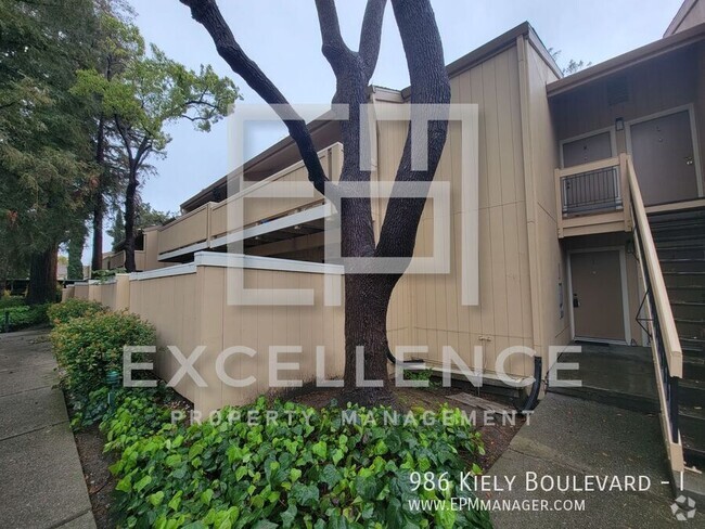Building Photo - 986 Kiely Blvd Rental