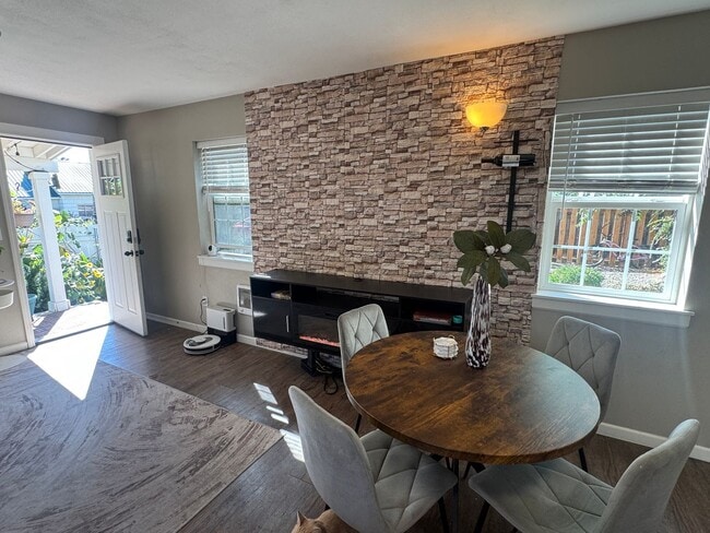 Photo - 1 Bedroom 1 Bath Home in Kittitas for Lease