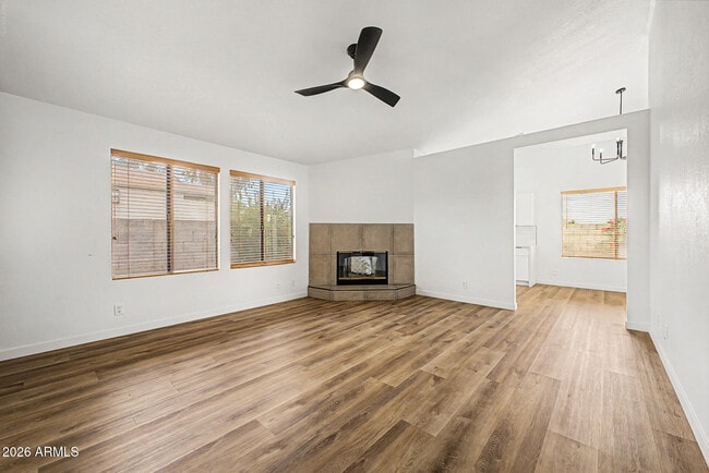 Photo - 921 S Val Vista Dr