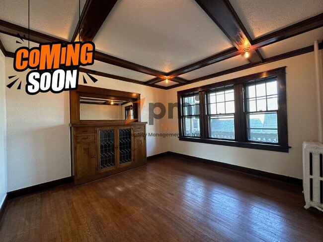 Building Photo - 710 Perry St Unit Apt 4