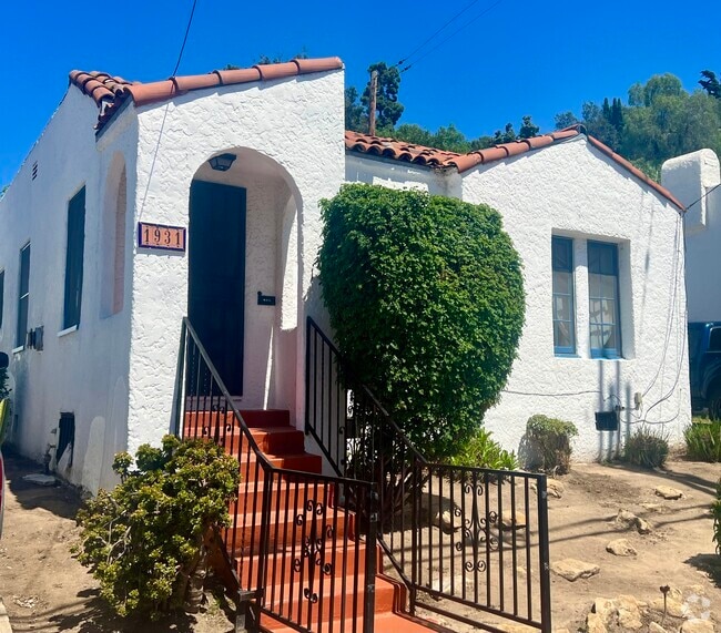 Building Photo - 1931 Avalon St Rental