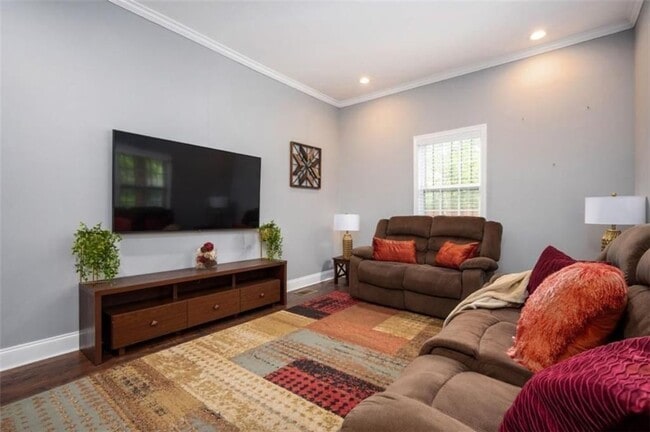 Photo - 3479 Thompson Dr NW