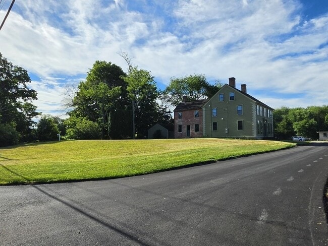 166 Old Providence Rd