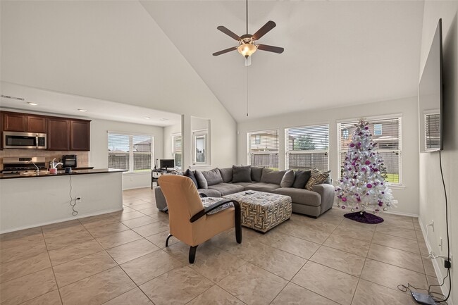 Photo - 322 Marble Springs Ln