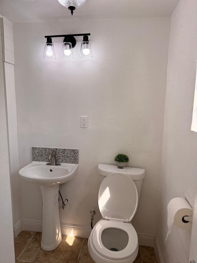 BATHROOM - 1716 1/2 Gage St Unit REAR