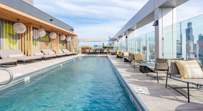 Photo - 1125 W Carroll Ave